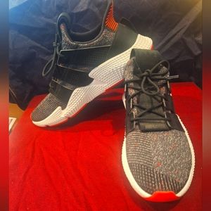 NWOT Mens Size 12 Adidas